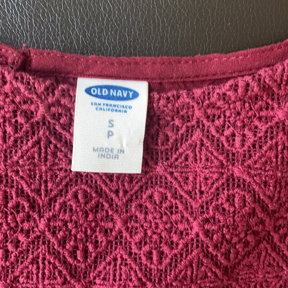 Red Top - Picture 2 of 4